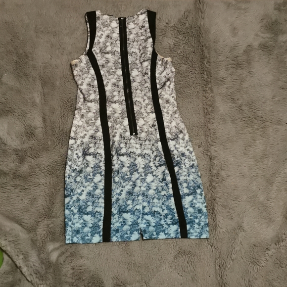 H&M dress, size 8 US - Picture 2 of 6